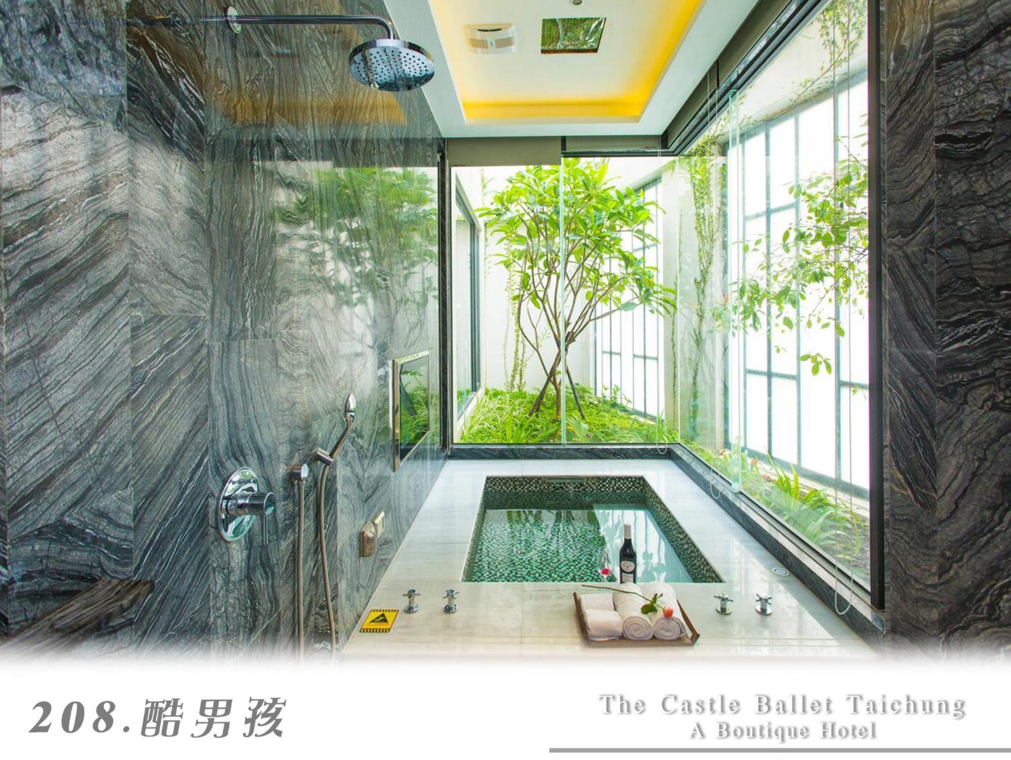 The Castle Ballet Taichung A Boutique Hotel Ngoại thất bức ảnh